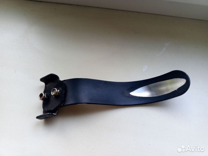 Тормоз для трюкового самоката