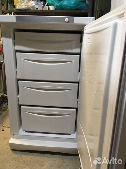 Морозильная камера indesit