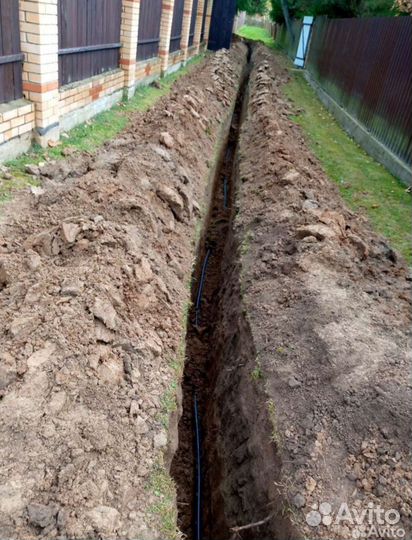 Копка траншей вручную