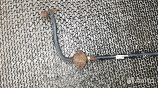 Стабилизатор поперечной устойчивости заднего моста