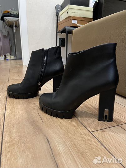 Ботильоны натуральная кожа 39