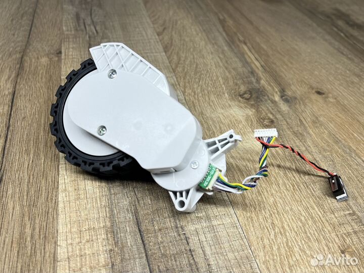 Колесо (R) Xiaomi S10+ / X20+ / Dreame L10S Ultra