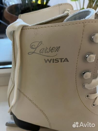 Коньки женские фигурные 39/40