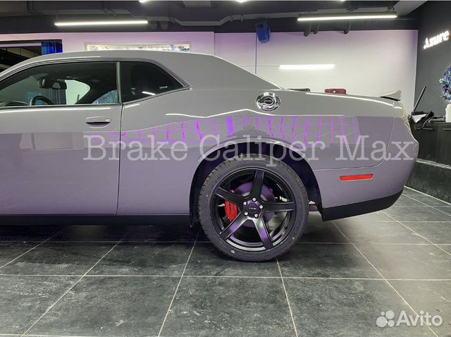 Накладки на суппорта Dodge Challenger