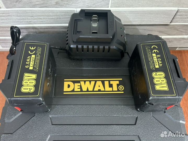 Гайковерт DeWalt
