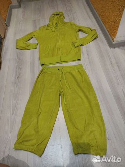 Костюм спортивный