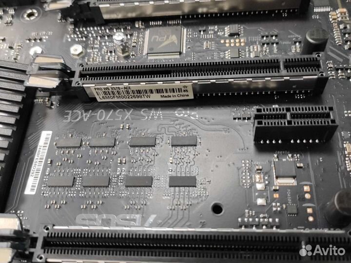 Мат плата Asus x570 ace