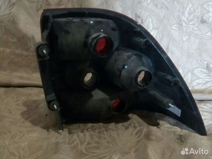 Задний фонарь,приора