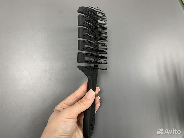 Расческа продувная WET brush-pro