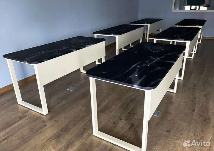 Письменный стол