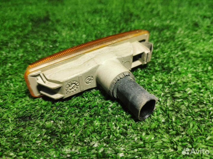 Повторитель поворотника в крыло BMW 5 E39