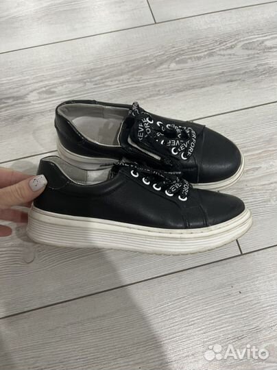 Туфли для девочки 34размер
