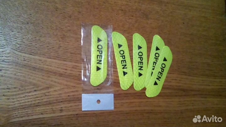 Наклейка на ручки автомобиля