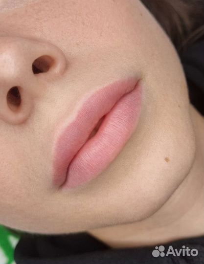 Перманентный макияж губ