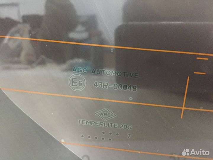 Стекло заднее Renault Duster 2012