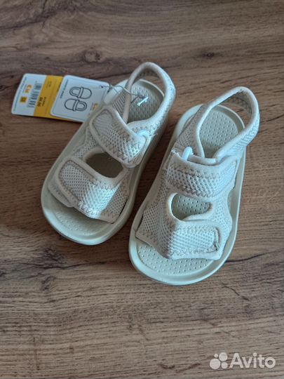 Новые сандали детские 22 размер