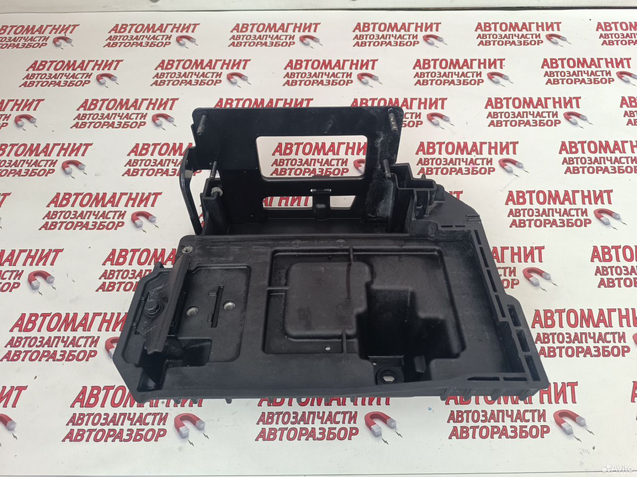 Площадка аккумулятора Киа Спортейдж 5 NQ