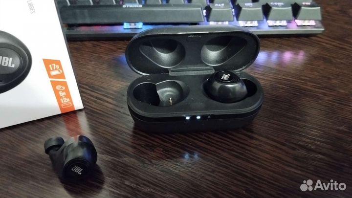 Беспроводные наушники jbl c100 tws