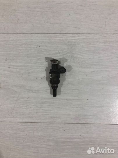 Топливная форсунка BMW X3 e83 2.5 ат 256S5