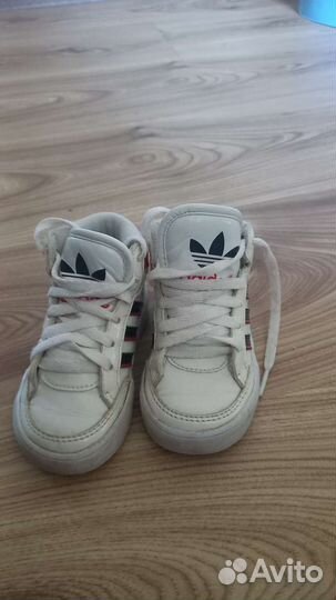 Кроссовки детские adidas