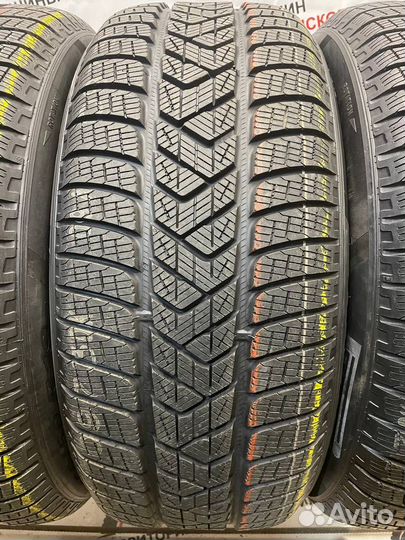 Pirelli Scorpion Winter RFT 255/50 R19 107V