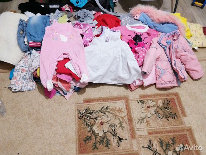 Отдам бесплатно вещи на девочку