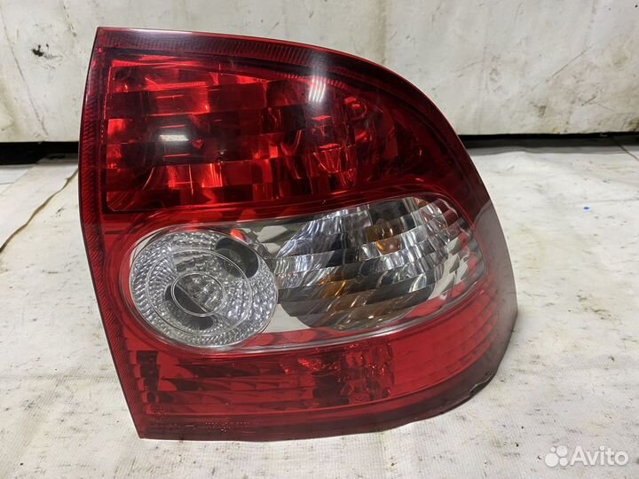 Фонарь задний правый