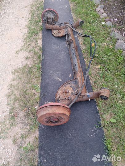 Балка задняя Рено Логан