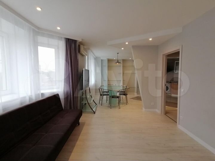 3-к. квартира, 122 м², 4/10 эт.