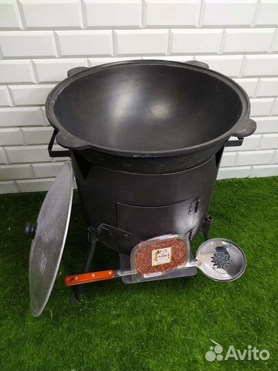 Казан чугунный с печкой