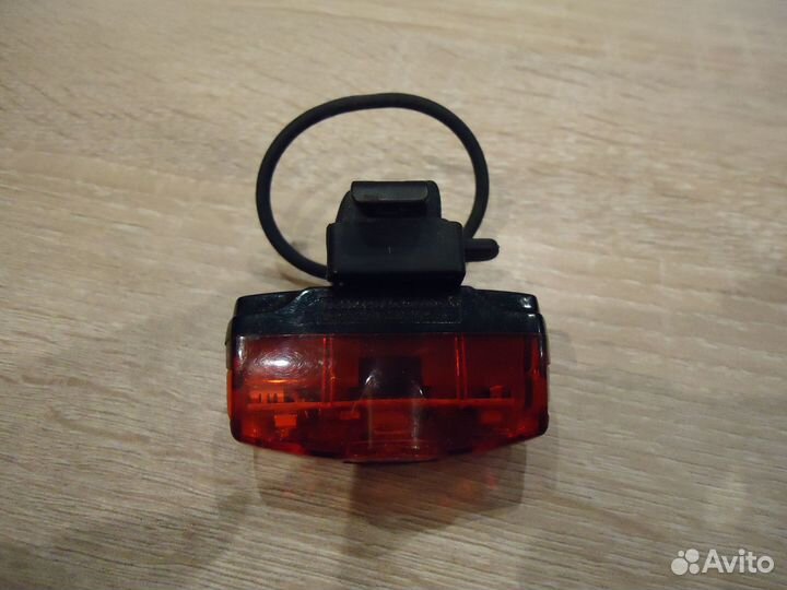 Велоаксессуары и велозапчасти