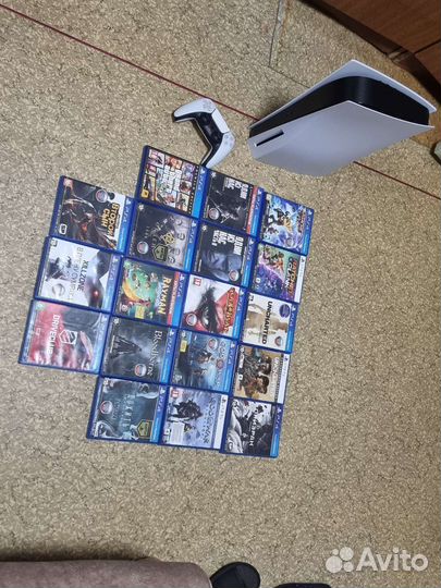 Sony PS5 + 19 дисков