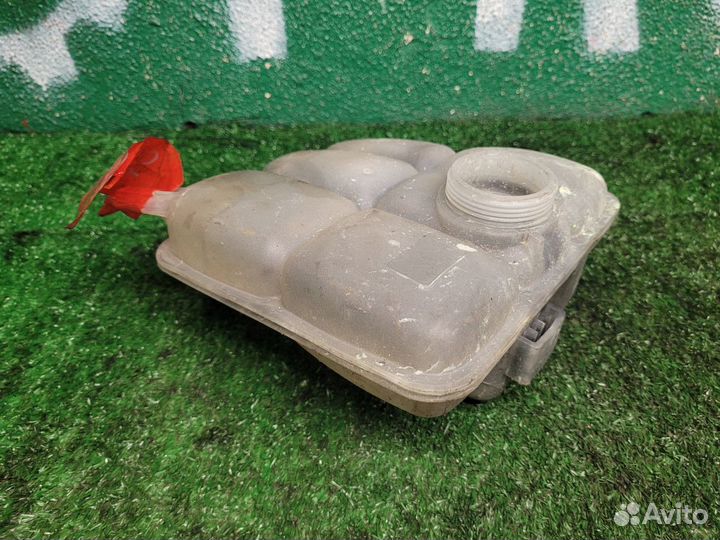 Бачок расширительный на Ford Focus 2