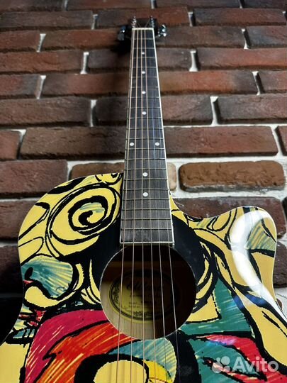 Гитара акустическая