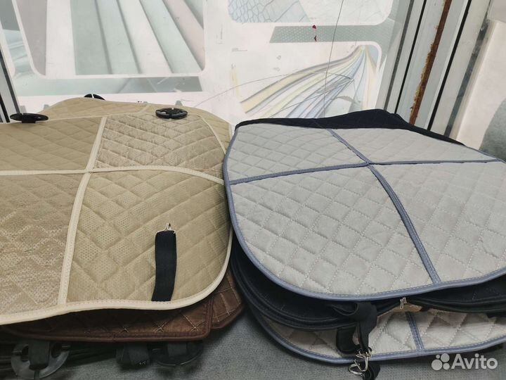 Сидушка на сиденье автомобиля