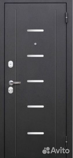 Металлические двери с зеркалом