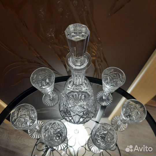 Хрустальный графин и рюмки.СССР