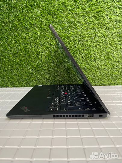 Ноутбук Thinkpad X390