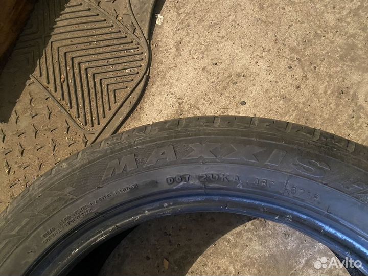 Maxxis NP5 Premitra Ice Nord 225/50 R17