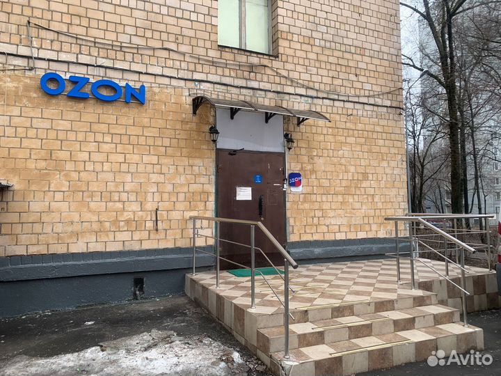 Работник в пвз Озон