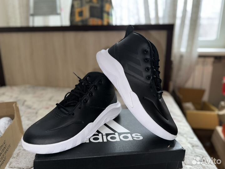 Баскетбольные кроссовки adidas own the game US11