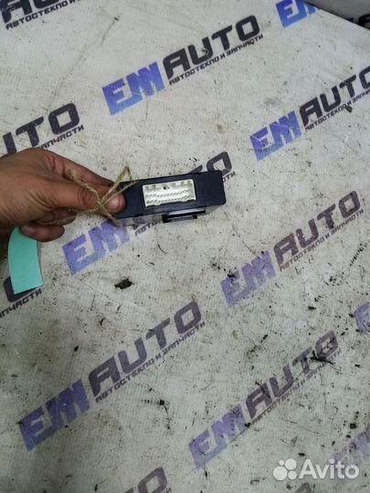 Блок управления центральным замком Шевроле Лачетти