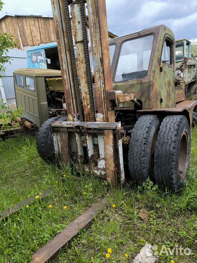 Запчасти львовский погрузчик, стрела