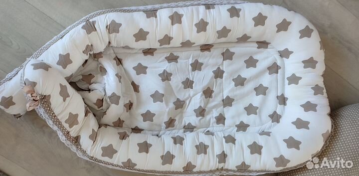 Бортики в кроватку, кокон, подушка для кормления