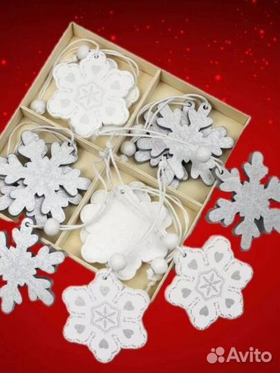 Ёлочные игрушки