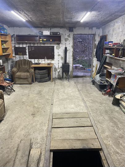 Гараж, > 30 м²