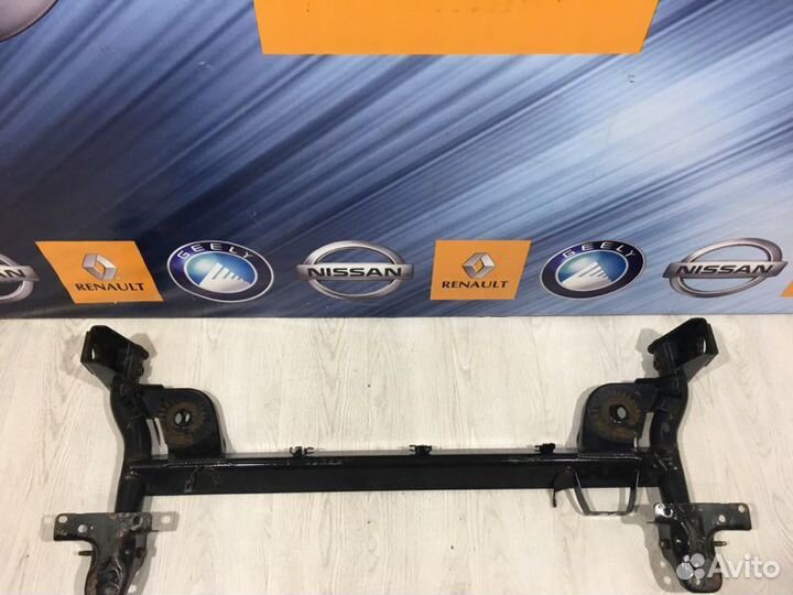 Балка подвески зад Renault symbol