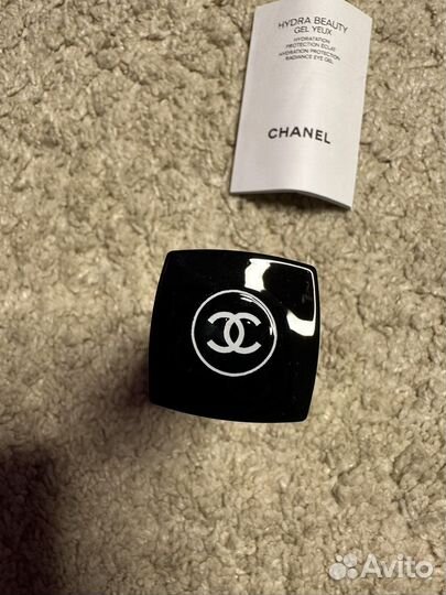 Гель Chanel для сияния кожы вокруг глаз