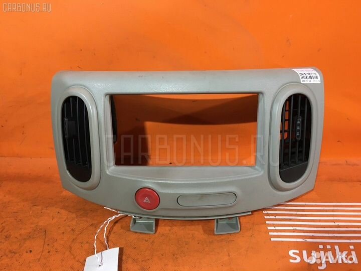 Рамка магнитолы Nissan Cube Z12