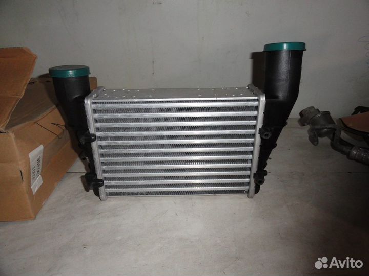 Интеркулер VW Passat Audi A4/A6 1.8T/1.9TDi